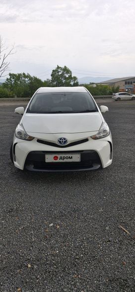    Toyota Prius Alpha 2015 , 1380000 , -
