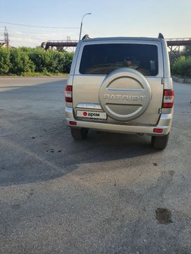 SUV     2015 , 950000 , 