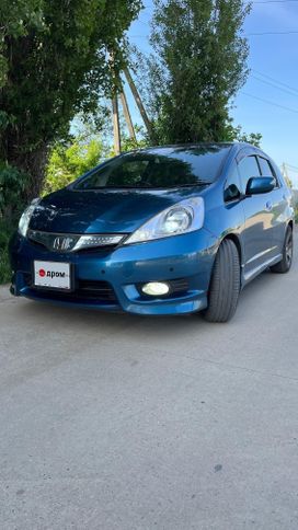  Honda Fit Shuttle 2012 , 810000 , 