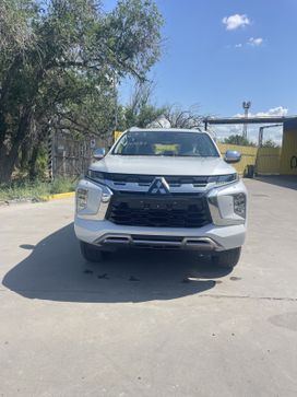 SUV   Mitsubishi Montero Sport 2025 , 5392000 , 