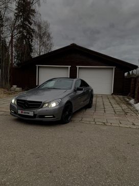  Mercedes-Benz E-Class 2011 , 1065000 , 