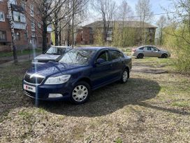  Skoda Octavia 2010 , 880000 ,  