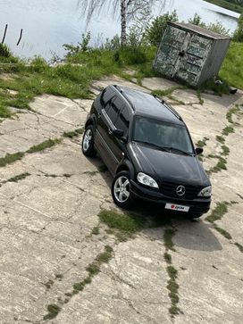 SUV   Mercedes-Benz M-Class 2000 , 690000 , 