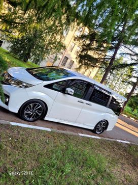    Honda Stepwgn 2015 , 2370000 , 