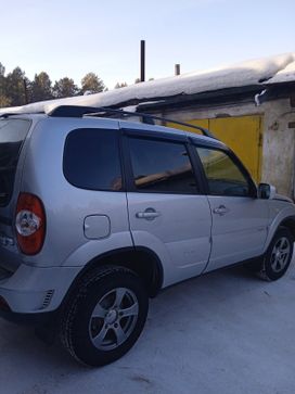 SUV   Chevrolet Niva 2011 , 650000 , 