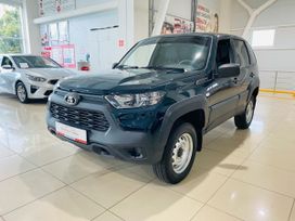 SUV      2023 , 915000 , 