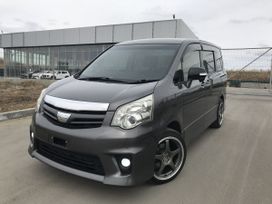    Toyota Noah 2011 , 1778000 , 