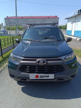 SUV      2023 , 1350000 , 