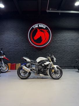  Triumph Street Triple 2012 , 525000 , 