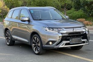 SUV   Mitsubishi Outlander 2022 , 1970000 , 