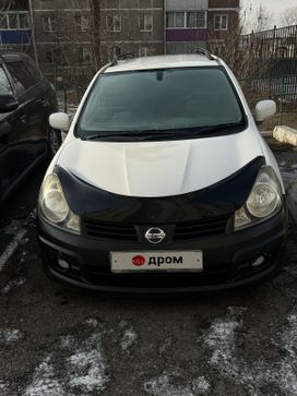  Nissan AD 2011 , 700000 , 