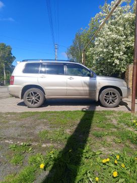 SUV   Toyota Kluger V 2001 , 1050000 , 