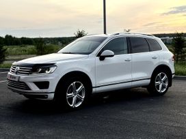 SUV   Volkswagen Touareg 2015 , 2899999 , 