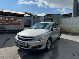  Opel Astra 2012 , 720000 , 