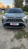 SUV   Toyota RAV4 2020 , 3350000 , 