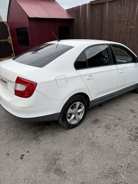  Skoda Rapid 2015 , 500000 , 