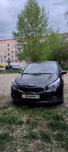  Kia Ceed 2015 , 990000 , 