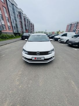  Volkswagen Jetta 2015 , 800000 , -
