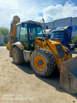 - JCB 3CX Super 2002 , 3500000 , 