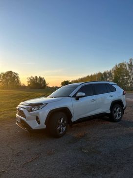 SUV   Toyota RAV4 2021 , 4500000 , 