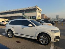 SUV   Audi Q7 2021 , 6000000 , 
