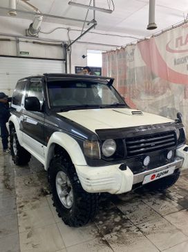  3  Mitsubishi Pajero 1992 , 750000 , 