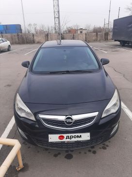  Opel Astra 2012 , 600000 , --