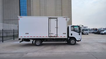  Isuzu Elf 2025 , 6820000 , 