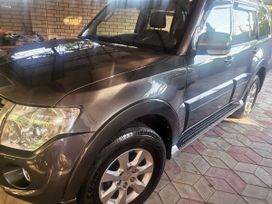 SUV   Mitsubishi Pajero 2013 , 3200000 , 