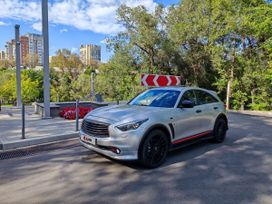 SUV   Infiniti FX37 2011 , 2900000 , 