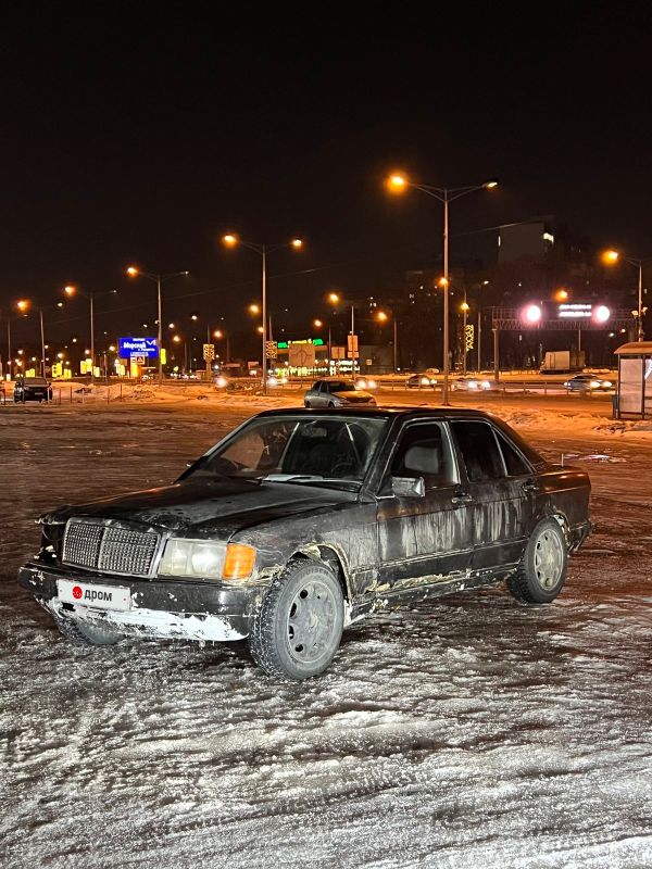  Mercedes-Benz 190 1985 , 110000 , 