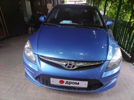  Hyundai i30 2010 , 800000 , --