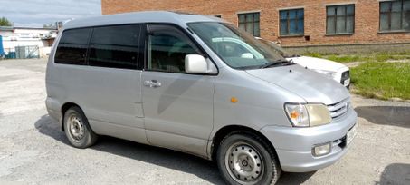    Toyota Town Ace Noah 1990 , 250000 , 