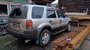 SUV   Ford Escape 2002 , 750000 , -