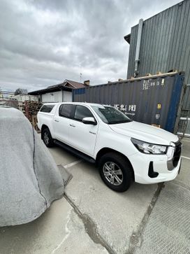  Toyota Hilux 2021 , 6000000 , 