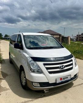    Hyundai H1 2016 , 2500000 , 