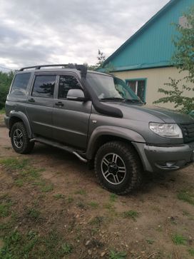 SUV     2012 , 850000 , 