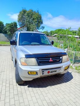  3  Mitsubishi Pajero 2001 , 1050000 , 