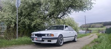  7-Series, 1990