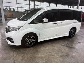 Минивэн или однообъемник Honda Stepwgn 2016 года, 1850000 рублей, 