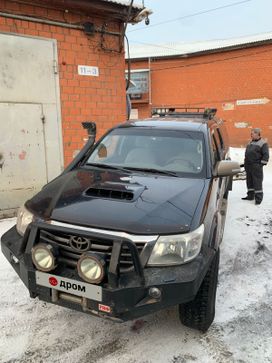  Toyota Hilux 2013 , 3200000 , 