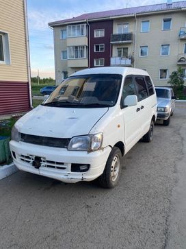    Toyota Town Ace 2000 , 360000 , 