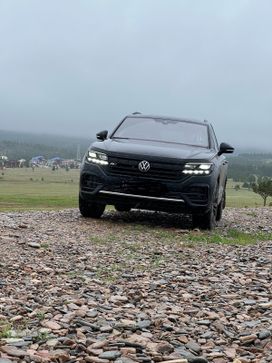 SUV   Volkswagen Touareg 2021 , 7000000 , 