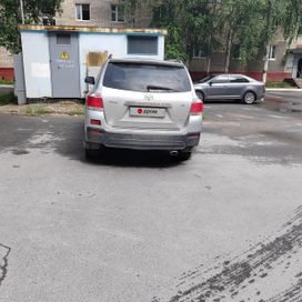SUV   Toyota Highlander 2010 , 2000000 , 