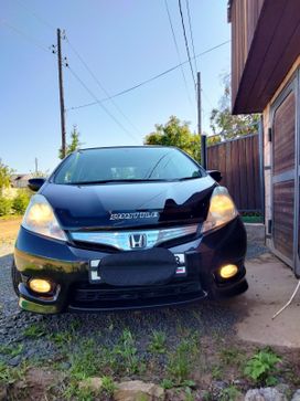  Honda Fit Shuttle 2011 , 999999 , 