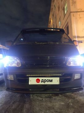    Toyota Hiace 1983 , 900000 , 