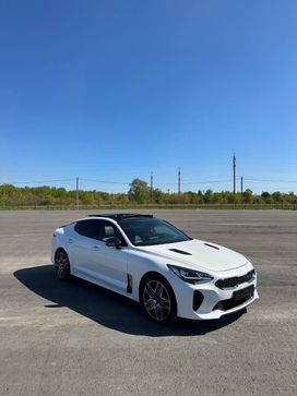 Kia Stinger 2022 , 3700000 , 