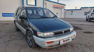    Mitsubishi Chariot 1993 , 320000 , --