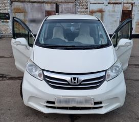    Honda Freed 2012 , 1070000 , 