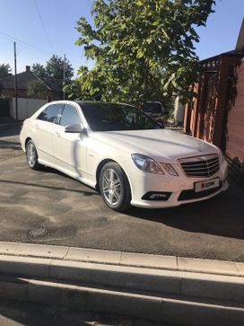  Mercedes-Benz E-Class 2010 , 1700000 , -